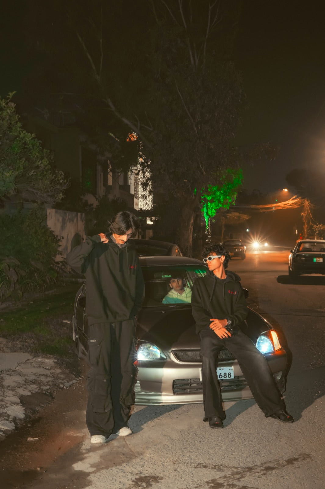 “DUAL STATE” Hoodie – White